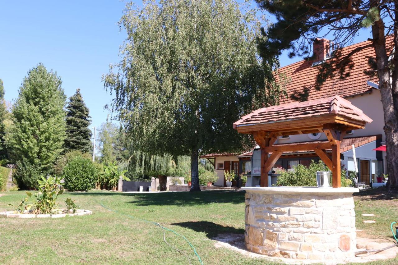 Chez Martine Et Laurent Le Tremblois Екстер'єр фото